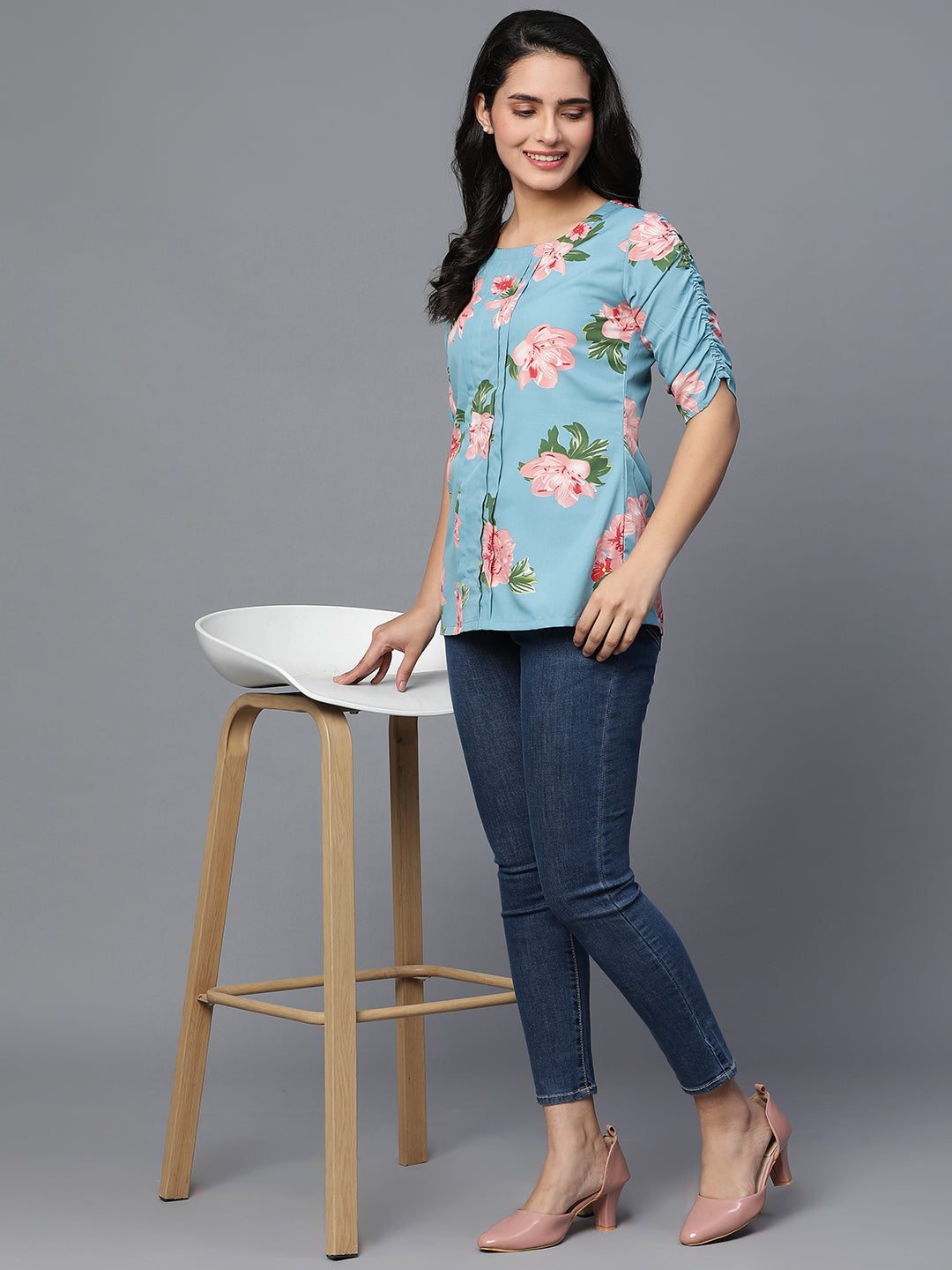 Crepe Top with pintaks on front and gathered styled sleeves